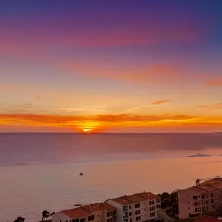 Vue Exceptionnelle !! Calme Et Lumineux Sur La Prestigieuse Route Des Sanguinaires à *