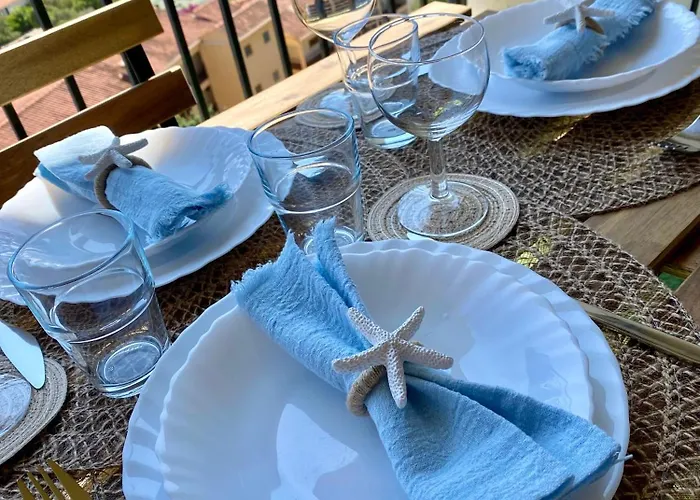 Vue Exceptionnelle !! Calme Et Lumineux Sur La Prestigieuse Route Des Sanguinaires à Ajaccio (Corsica)